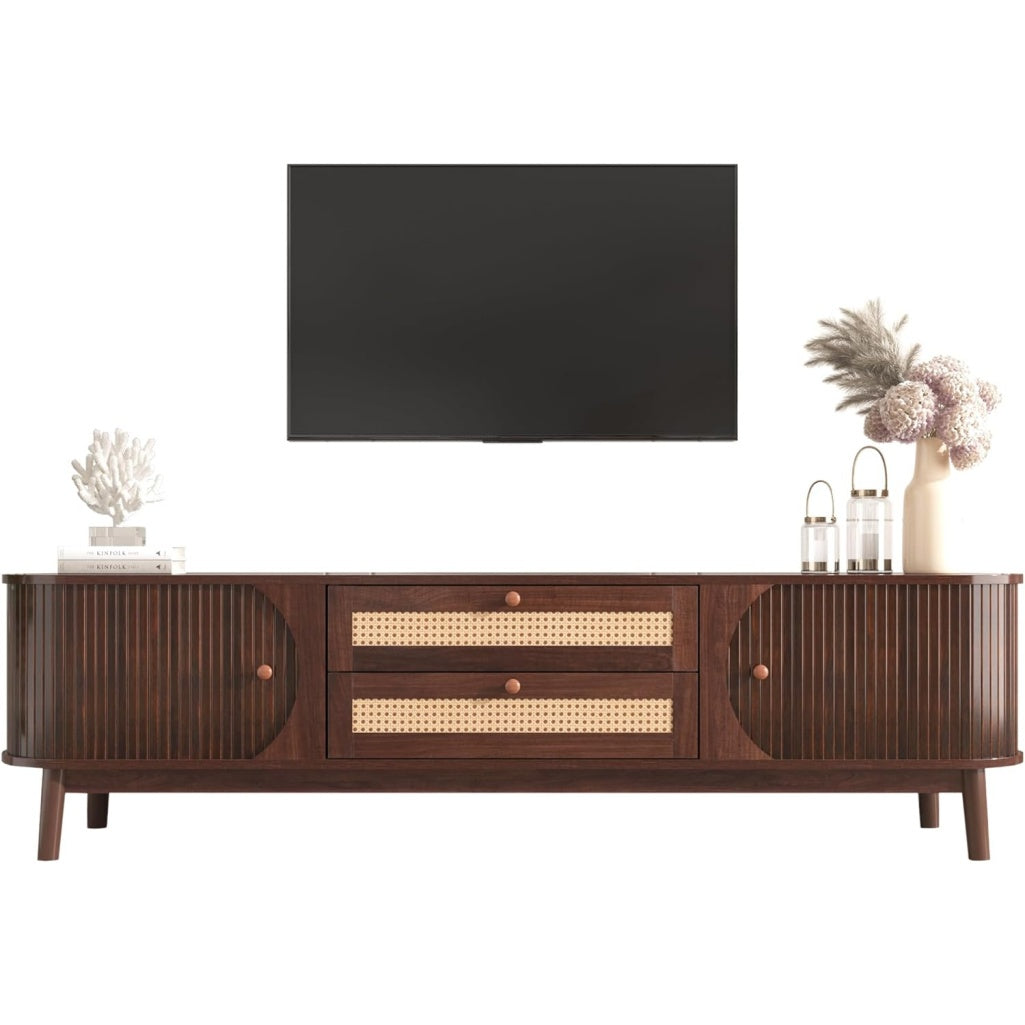 TV-Schrank im Landhausstil mit Rattan-Schubladen